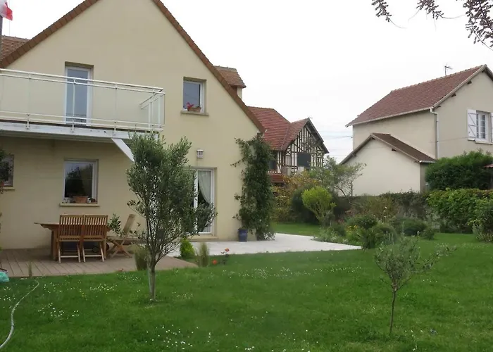 La Maison Du Bonheur * Lion-sur-Mer